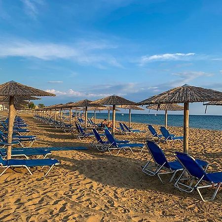 אגיוס גיורגיוס Aris Seaside Issos Beach מראה חיצוני תמונה