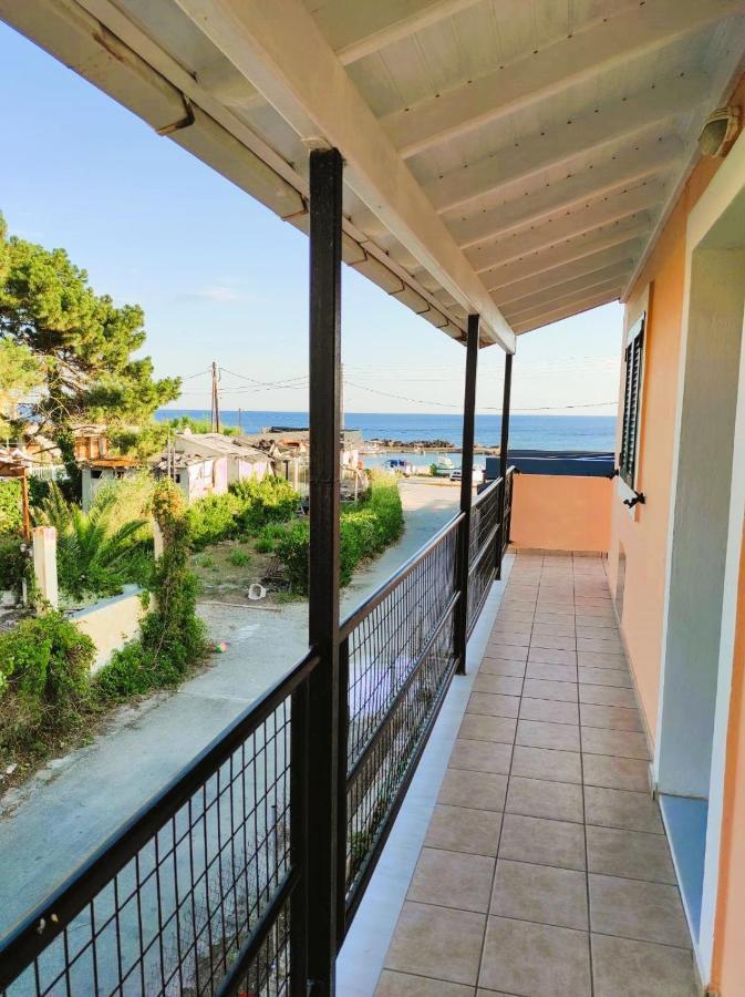 אגיוס גיורגיוס Aris Seaside Issos Beach מראה חיצוני תמונה